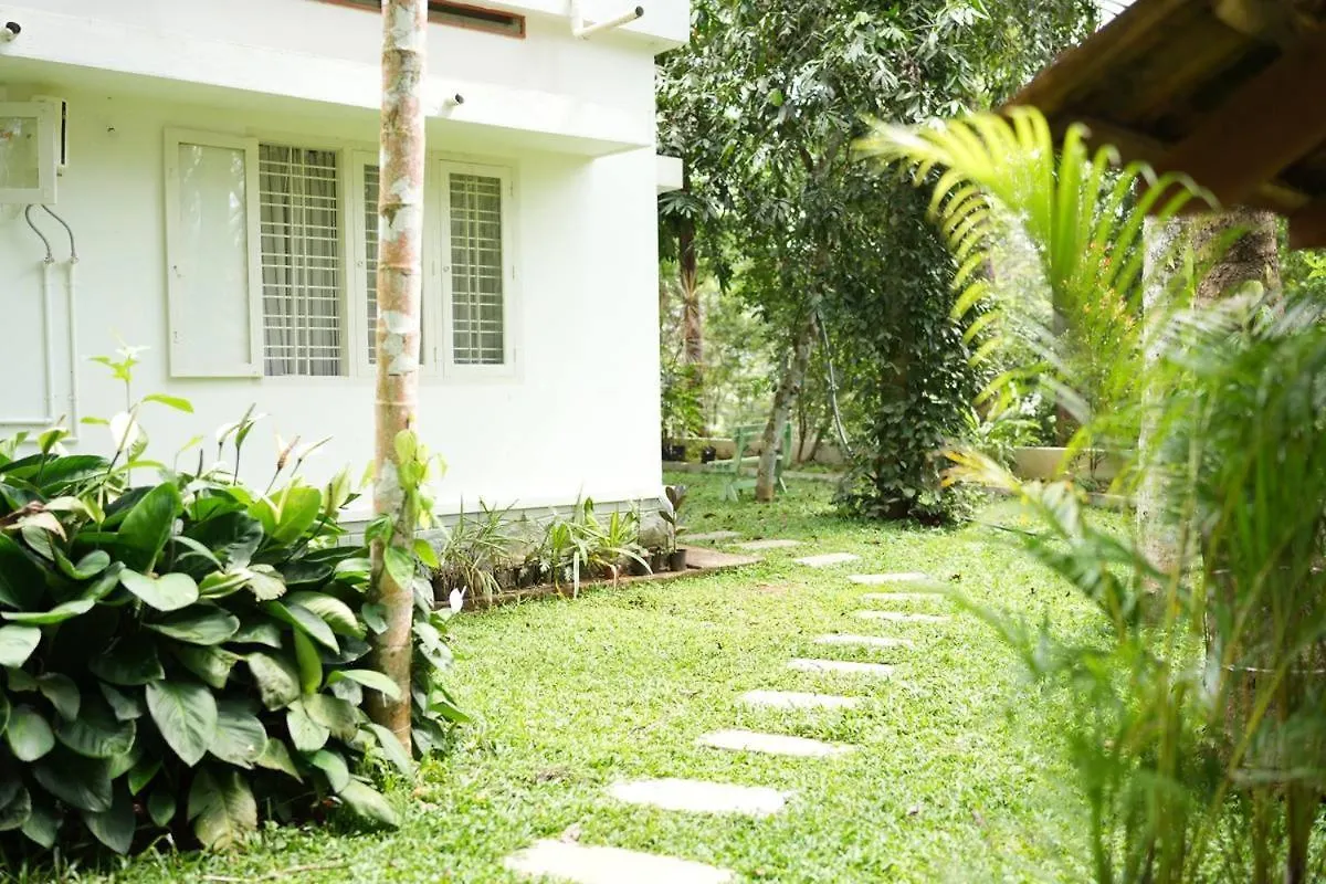 Pool Villa - The Humming Trees, Pala Lalam